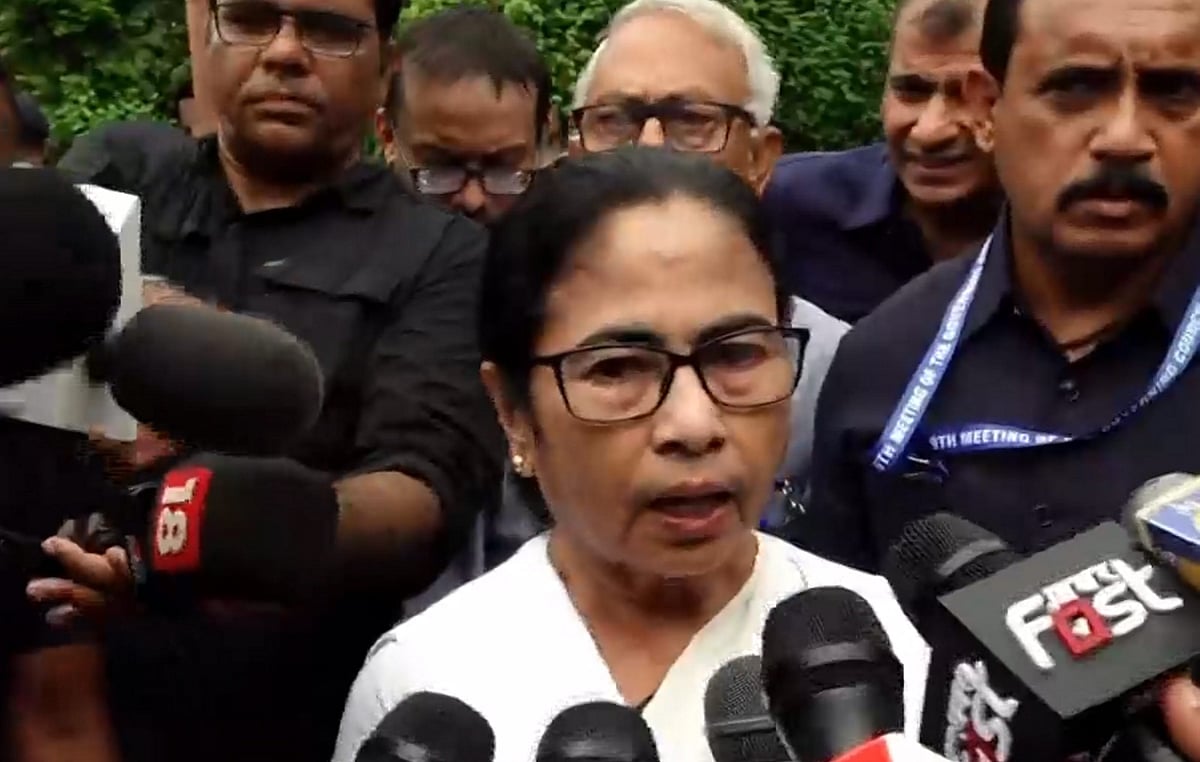 PTI : Mamata Banerjee Walks Out Of PM Modi-Chaired NITI Aayog Meeting |